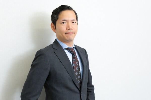 稲井 要介弁護士のインタビュー写真