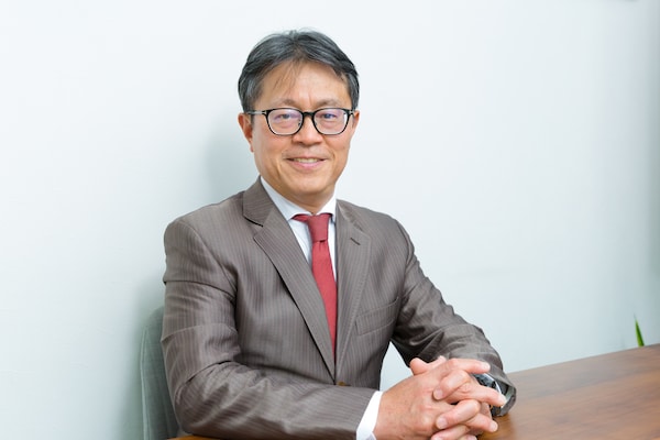 成瀬 直邦弁護士のインタビュー写真