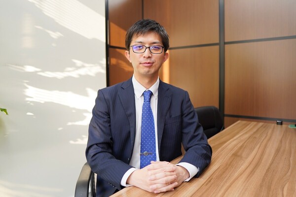 高木 大門弁護士のインタビュー写真