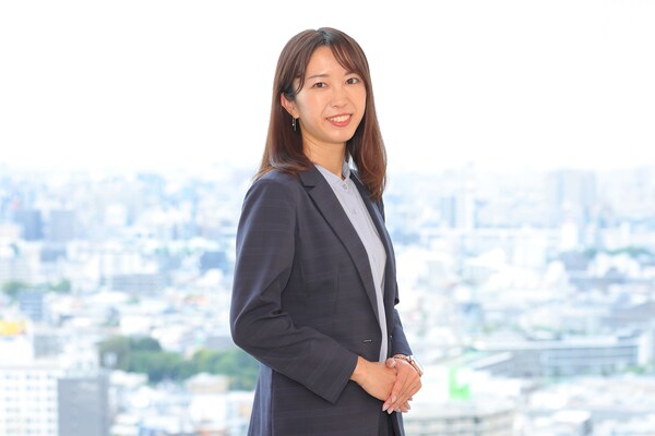 峯岸 舞弁護士のインタビュー写真