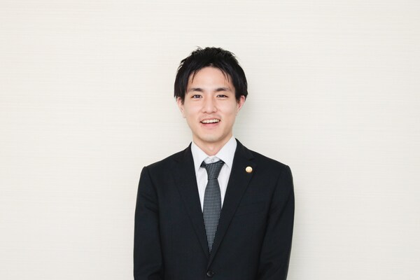 野村 賢吾弁護士のインタビュー写真