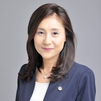 足立 朋子弁護士のアイコン画像