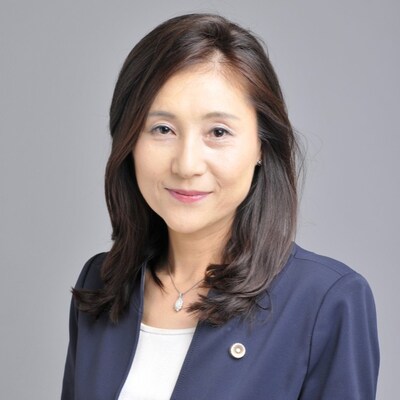 足立 朋子弁護士のアイコン画像