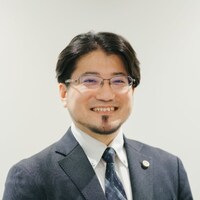 知花 鷹一朗弁護士のアイコン画像