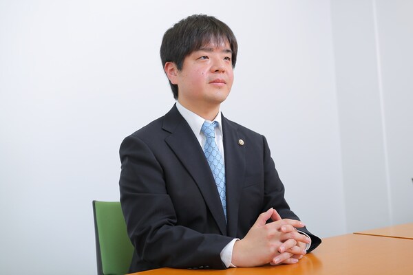 今浦 啓弁護士のインタビュー写真