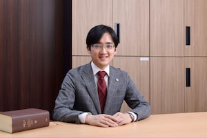 筒井 康之弁護士のインタビュー写真