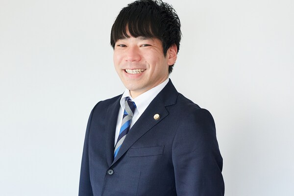 助川 大樹弁護士のインタビュー写真