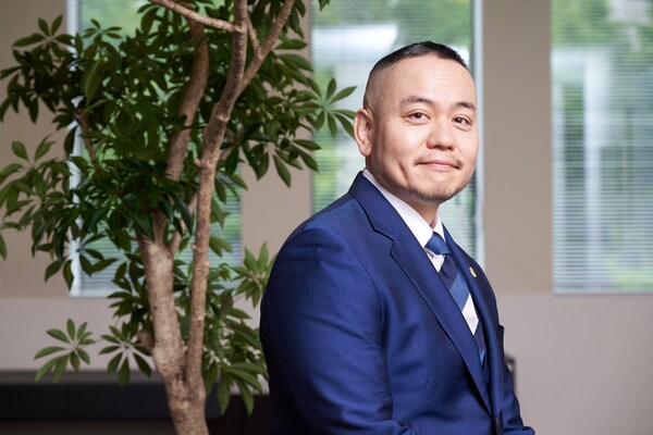 野中 信孝弁護士のインタビュー写真