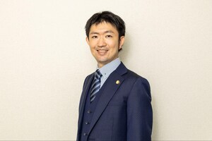 伏見 宗弘弁護士のインタビュー写真