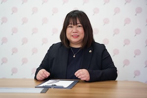 園田 すみれ弁護士のインタビュー写真