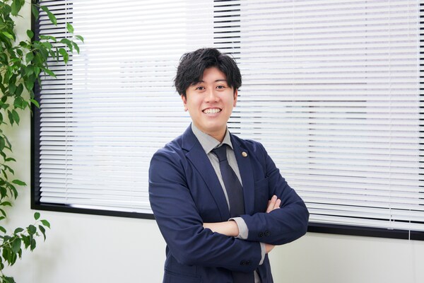杉本 真樹弁護士のインタビュー写真