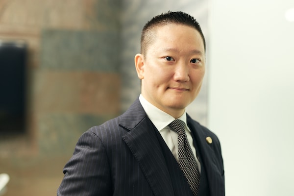 佐久間 大地弁護士のインタビュー写真