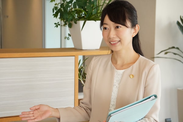 川原 蓮弁護士のインタビュー写真