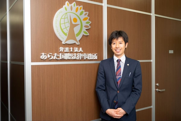 沼倉 悠弁護士のインタビュー写真