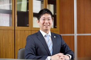 石田 大輔弁護士のインタビュー写真