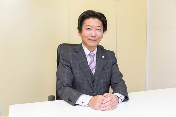 丸山 紳弁護士のインタビュー写真