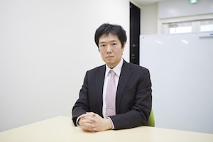鮫島 千尋弁護士のインタビュー写真