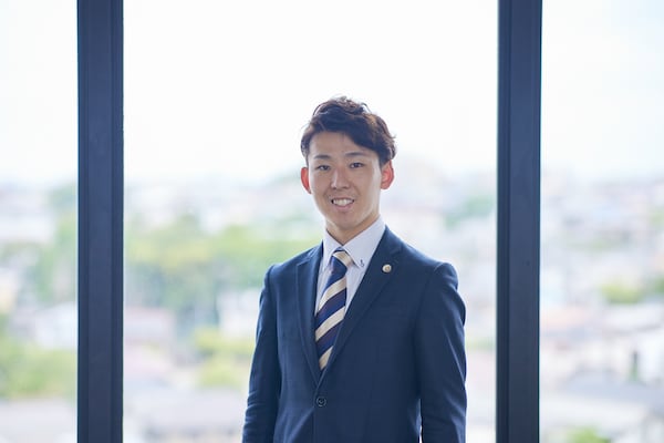 赤井 耕多弁護士のインタビュー写真
