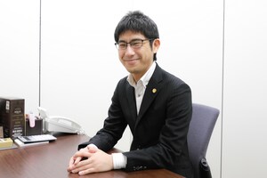 山田 雄治弁護士のインタビュー写真