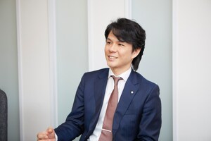 成田 翼弁護士のインタビュー写真