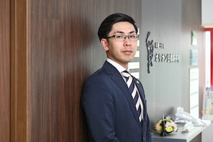枝窪 史郎弁護士のインタビュー写真