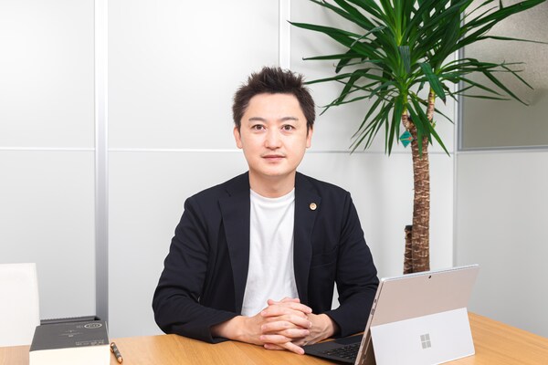 細江 大樹弁護士のインタビュー写真