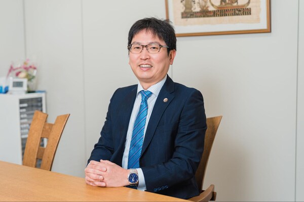 平田 伸男弁護士のインタビュー写真