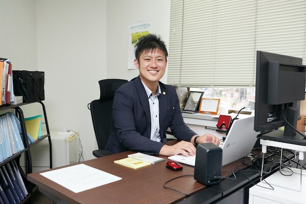 平田 裕也弁護士のインタビュー写真