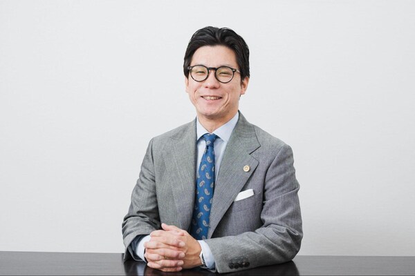 川波 晃生弁護士のインタビュー写真