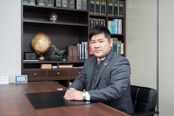 野口 大弁護士のインタビュー写真