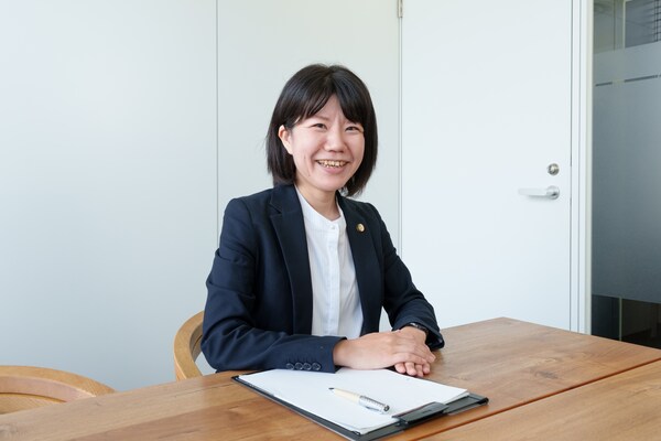 西澤 美和子弁護士のインタビュー写真