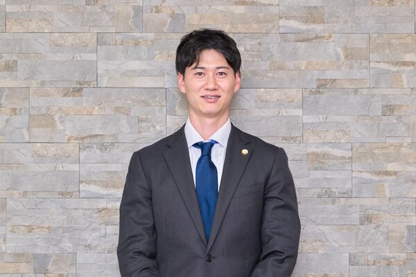 林 遥平弁護士のインタビュー写真
