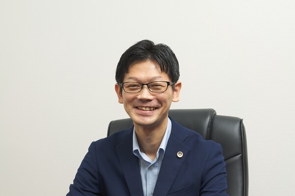 米田 光晴弁護士のインタビュー写真