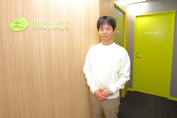 渡部 孝至弁護士のインタビュー写真