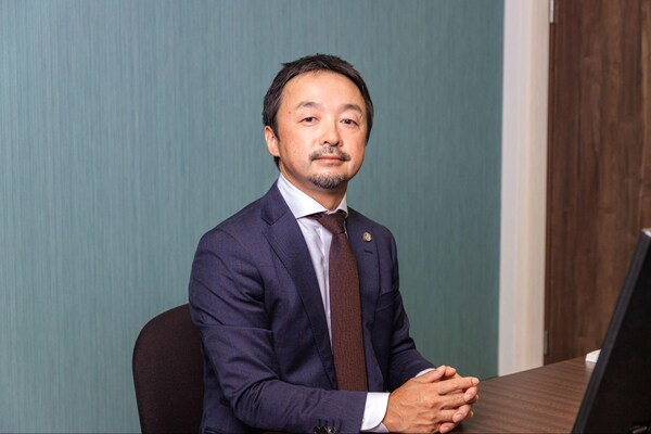 菅原 健弁護士のインタビュー写真