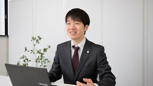 悴田 峻吾弁護士のインタビュー写真