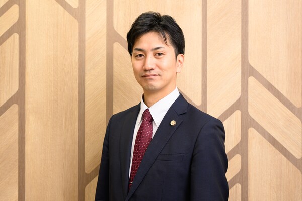 池田 慎介弁護士のインタビュー写真