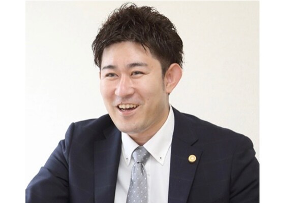 毛利 拓朗弁護士のインタビュー写真