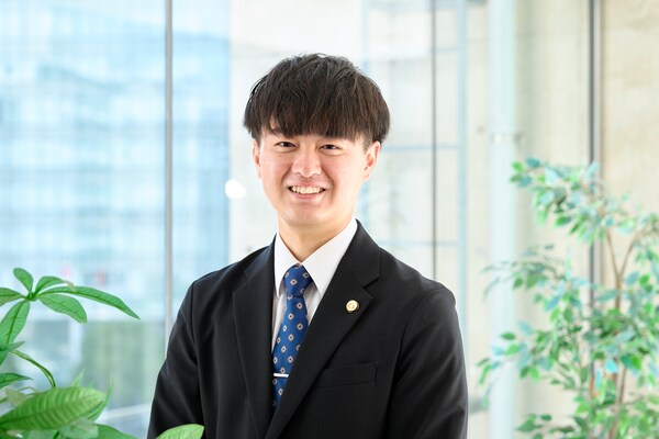 林 雄大弁護士のインタビュー写真