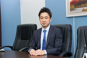 石垣 尚之弁護士のインタビュー写真