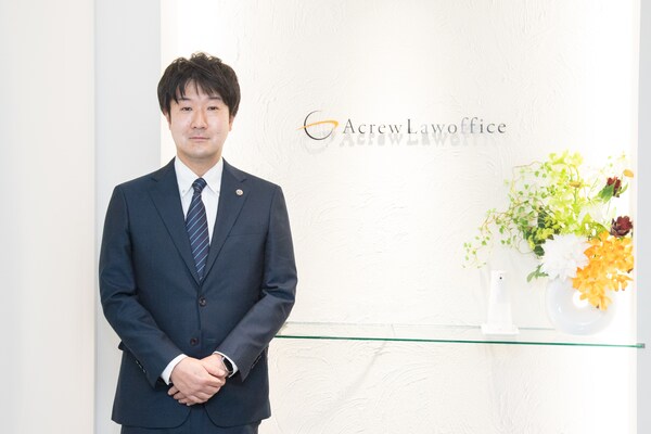 中原 圭介弁護士のインタビュー写真