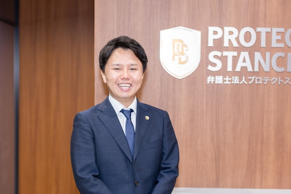 黄 英世弁護士のインタビュー写真