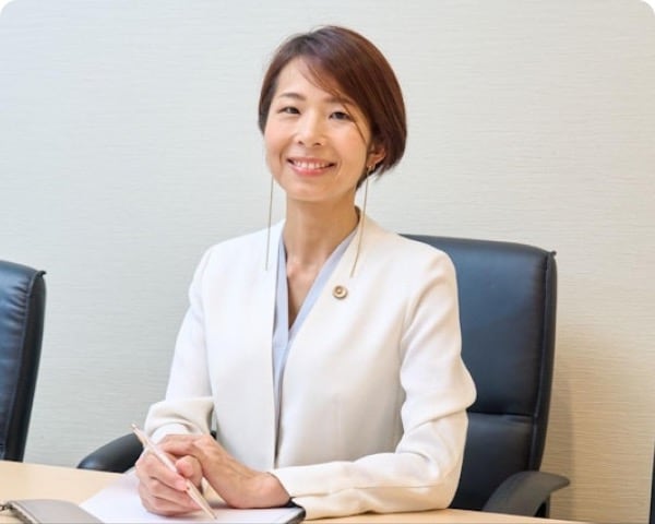 導入事例：水野 彰子弁護士の顔写真