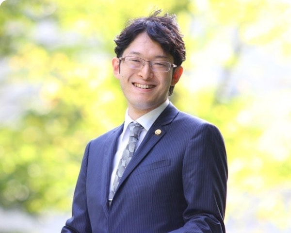 導入事例：貞永 憲佑弁護士の顔写真