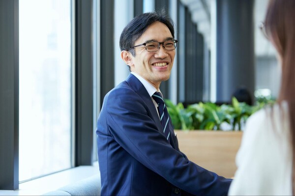 山本 真生弁護士のインタビュー写真