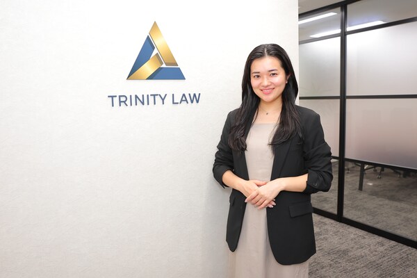 庄子 茉希弁護士のインタビュー写真