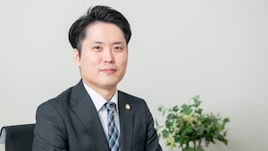 西 弘喜弁護士のインタビュー写真