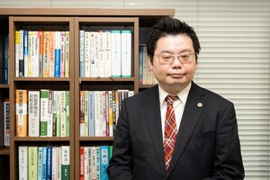 橋本 太地弁護士のインタビュー写真