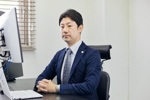 髙橋 直人弁護士のインタビュー写真