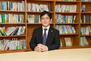 村田 英之弁護士のインタビュー写真